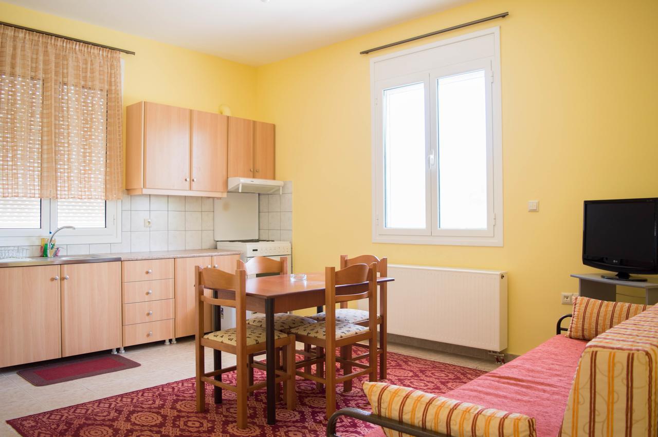 Manesi Apartments Boumboukas Esterno foto